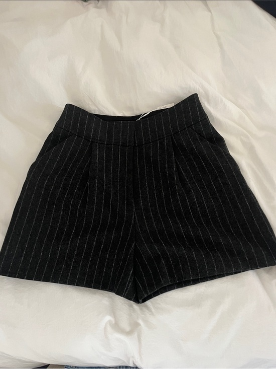 Veronica Beard Pants - Veronica Beard Haina Short in Charcoal Multi